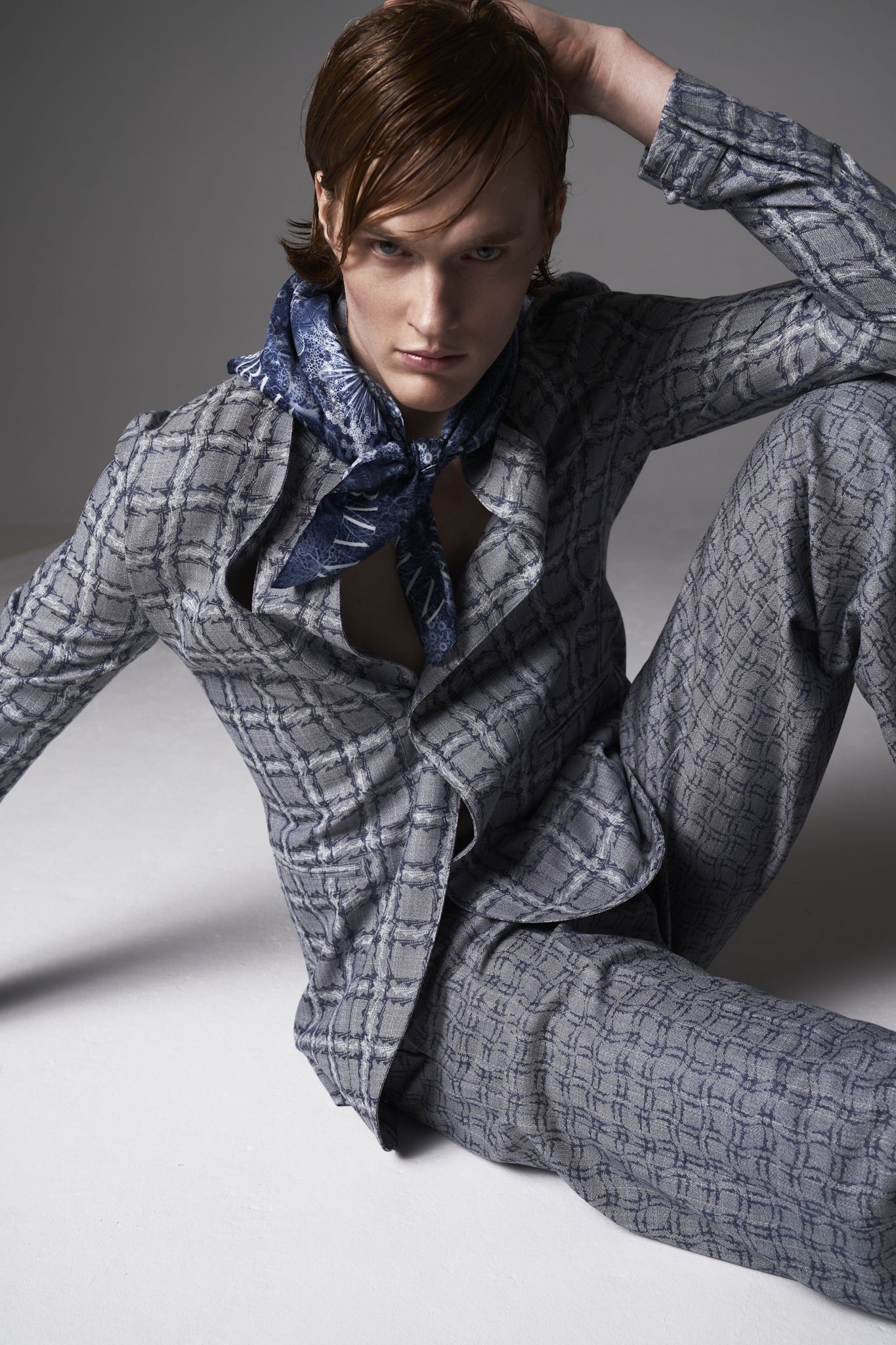 The New Male Wardrobe - Man In Town - Pic. 2